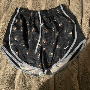 Nike Women's  Floral Shorts. Size small.